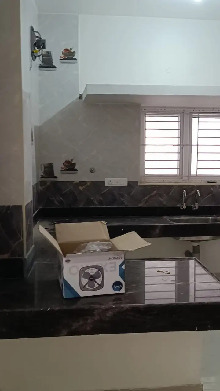 2 BHK  dinning with car parking  attached bathroom in near sakthi road near saravanampatti near tidel park near ganapthy